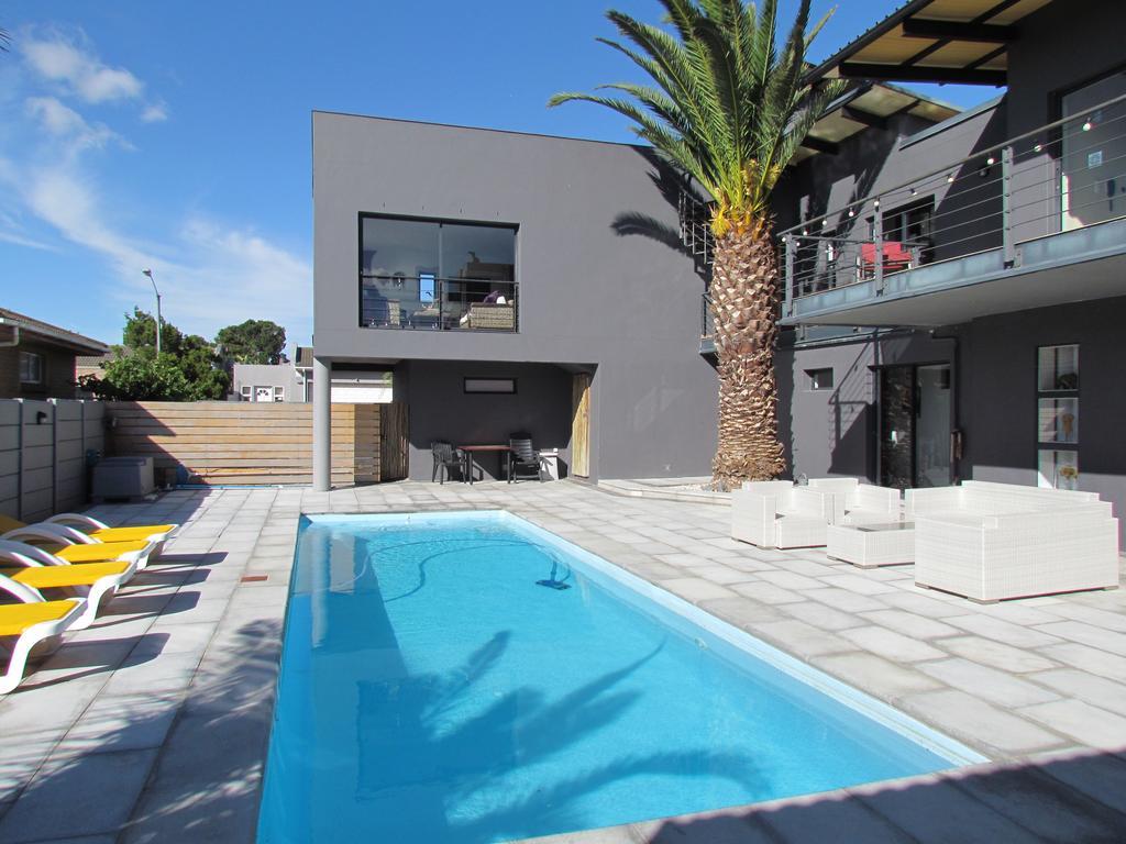 Capetown 4U Guesthouse Bloubergstrand Eksteriør billede