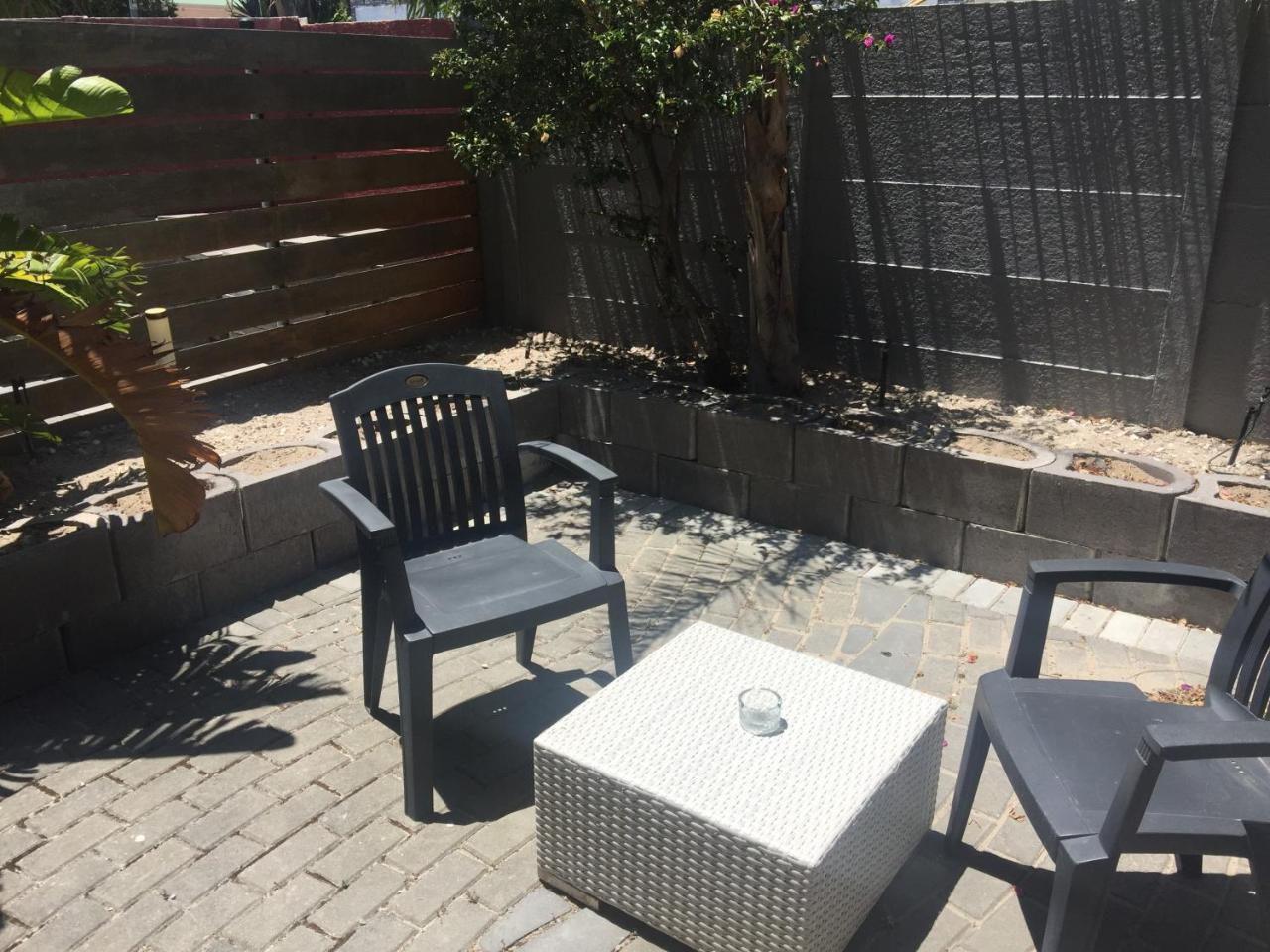 Capetown 4U Guesthouse Bloubergstrand Eksteriør billede