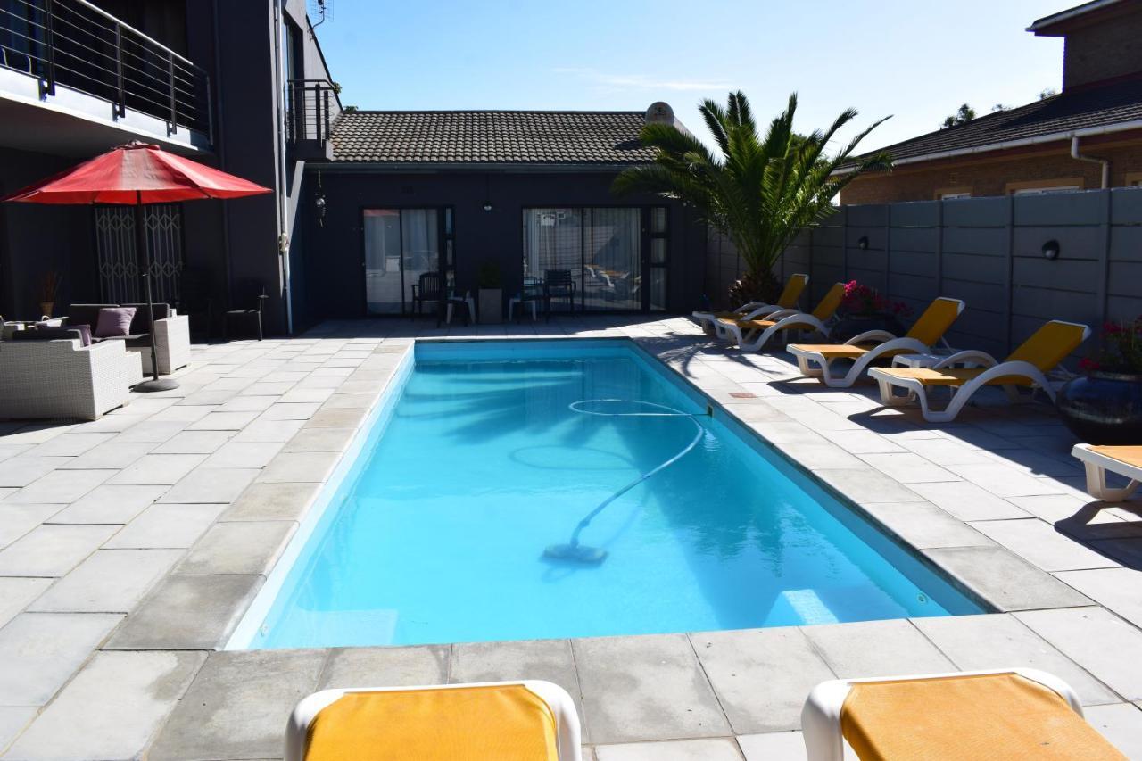 Capetown 4U Guesthouse Bloubergstrand Eksteriør billede