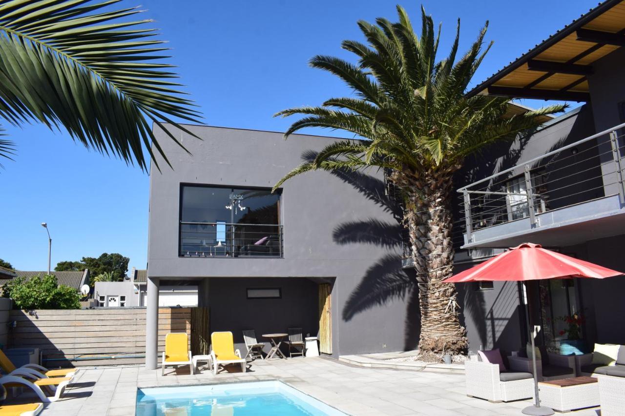 Capetown 4U Guesthouse Bloubergstrand Eksteriør billede