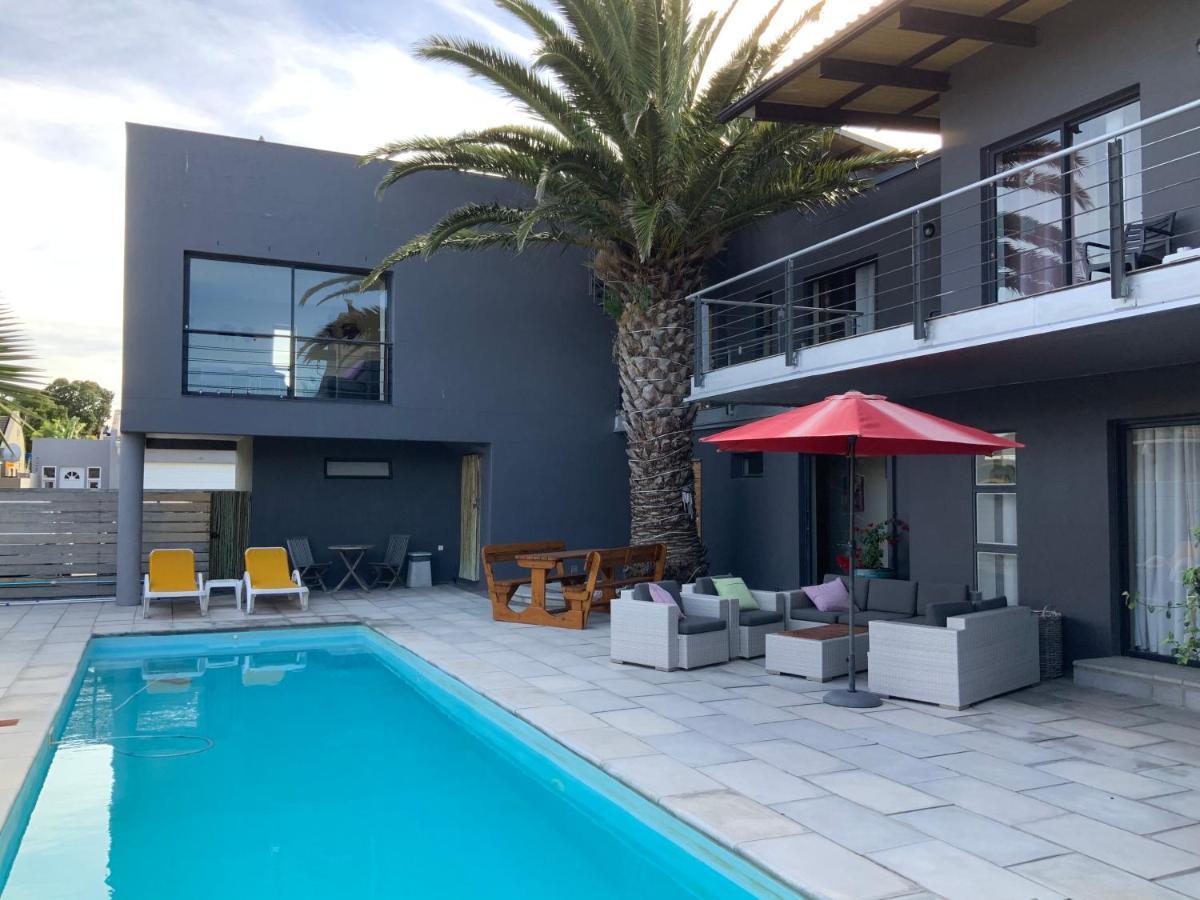 Capetown 4U Guesthouse Bloubergstrand Eksteriør billede